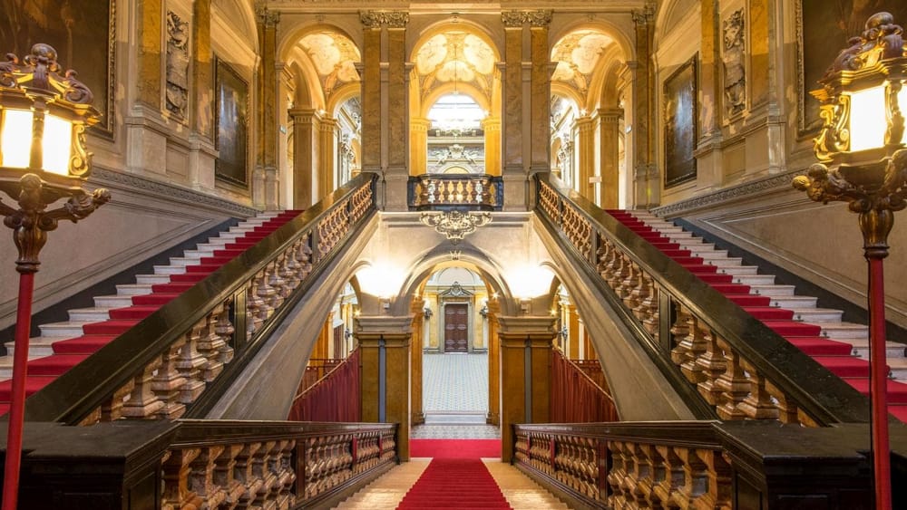 foto_villa_erba_interno_qui_como_1.jpg